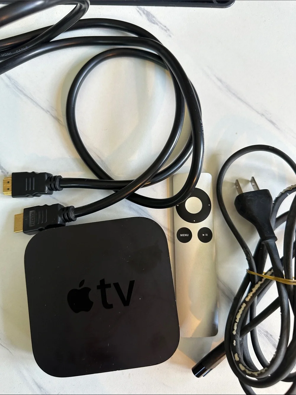 3rd Gen Apple TV A1469 1080p Streamer Bundle HDMI & Optical Ports
